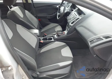 2014 Ford Focus Se z USA, uszkodzony, nr VIN 1FADP3F29EL243745